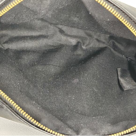 YSL BEAUTY MAKEUP BAG – BLACK LEATHER – GOLD ZIPPER – RARE EMBOSSED LIP DETAIL - Picture 8 of 11